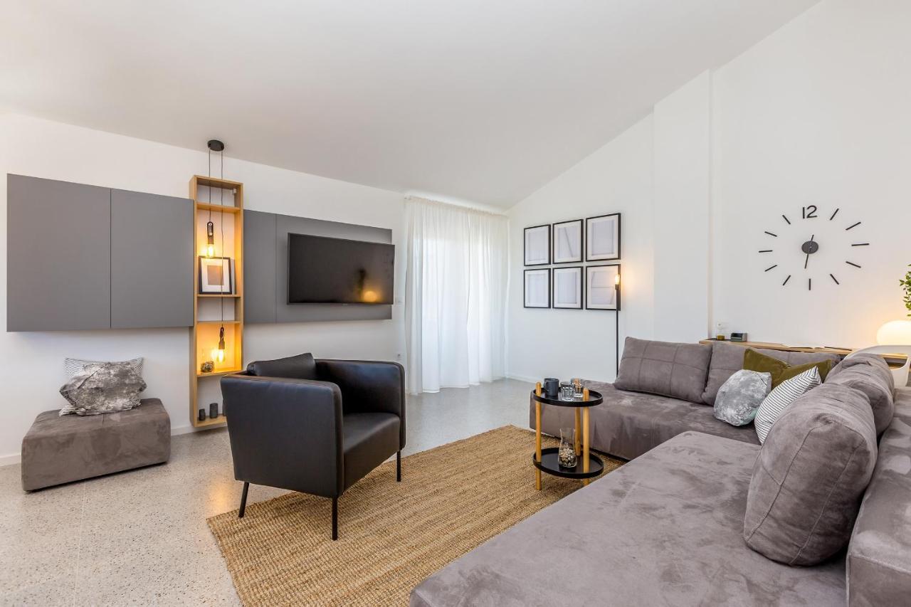 Apartment Laurus Salatić Dış mekan fotoğraf