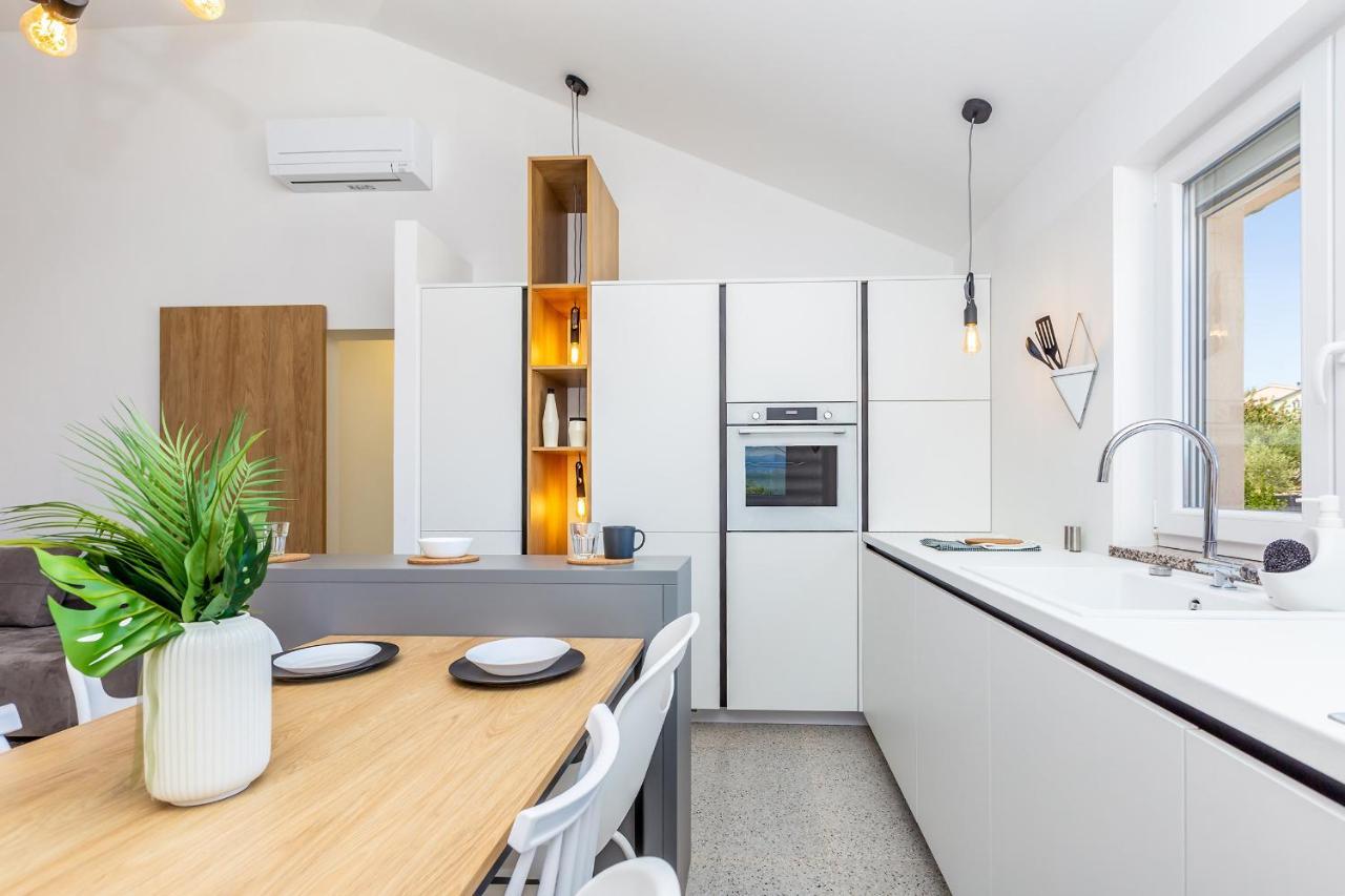 Apartment Laurus Salatić Dış mekan fotoğraf