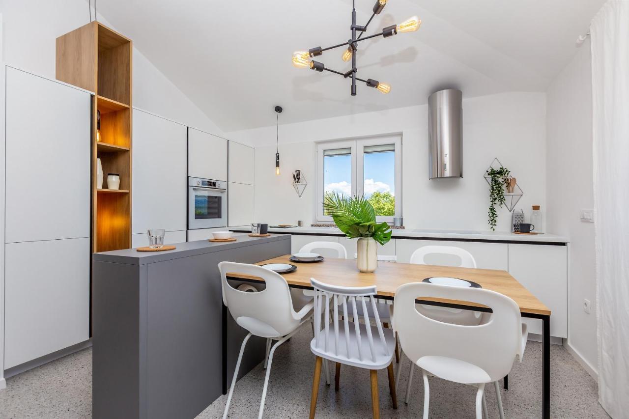 Apartment Laurus Salatić Dış mekan fotoğraf