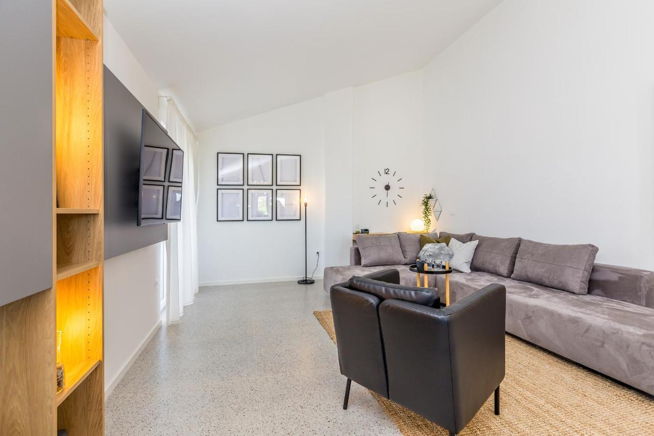 Apartment Laurus Salatić Dış mekan fotoğraf