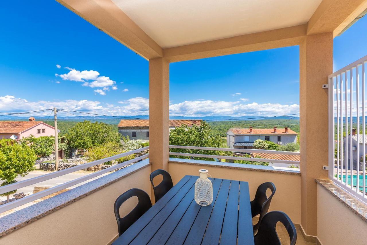 Apartment Laurus Salatić Dış mekan fotoğraf