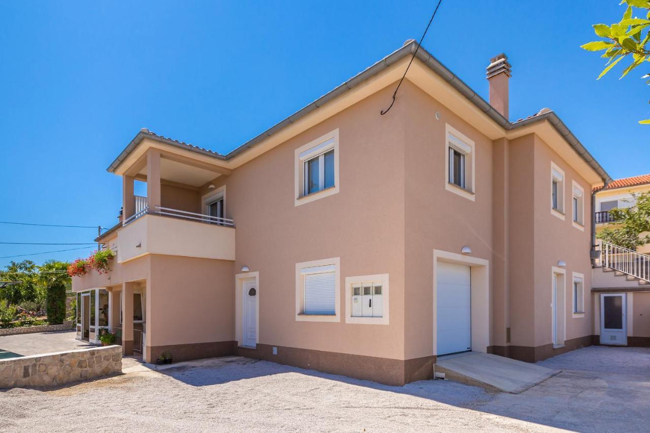 Apartment Laurus Salatić Dış mekan fotoğraf